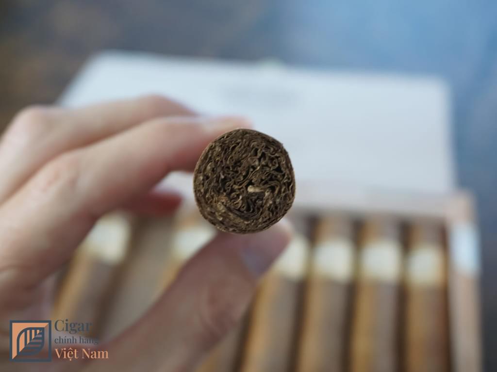 Đánh Giá Xì Gà Por Larranaga Galanes